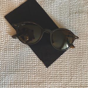 Round Rayban Sunglasses NWOT